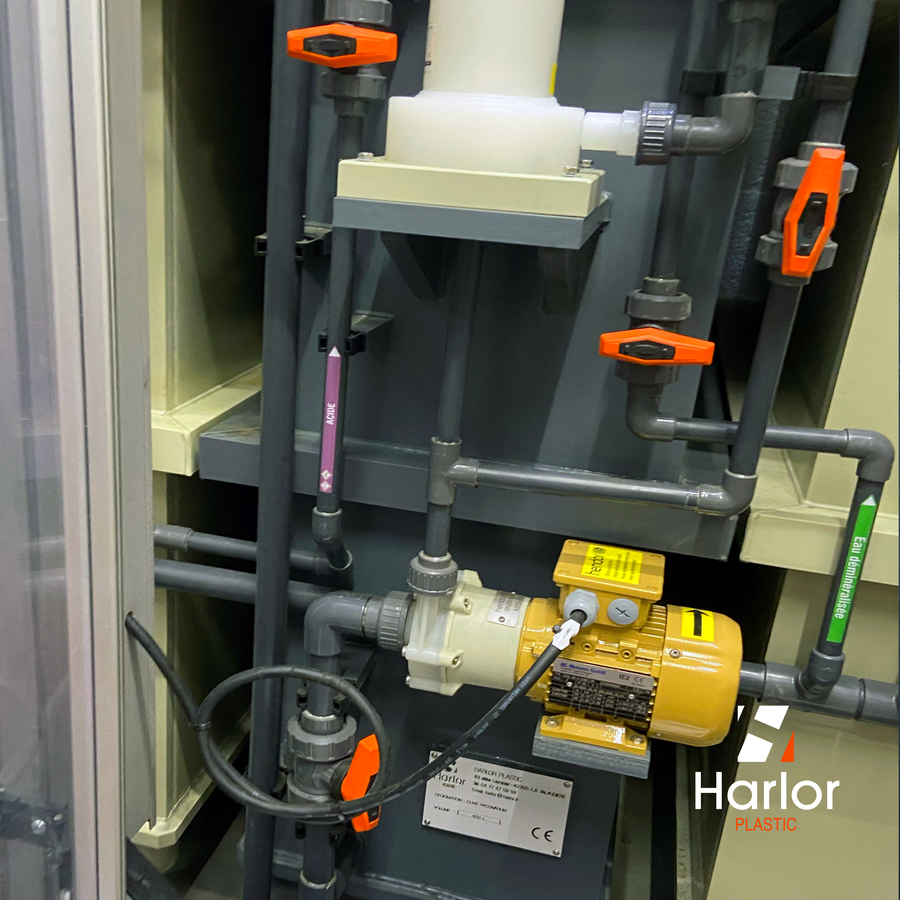 Intervention sur site- Harlor Plastic- Ligne automatique de dégraissage, décapage, passivation et rinçage ultra-sons pour Inox Intervention sur site- Harlor Plastic- Ligne automatique de dégraissage, décapage, passivation et rinçage ultra-sons pour Inox
